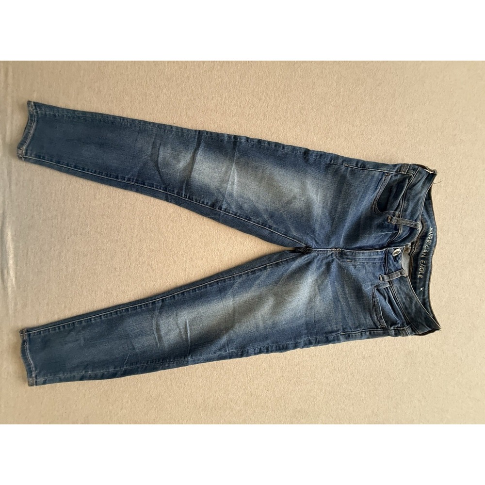 American Eagle Woman's Size 4 Light Wash Blue Jeans